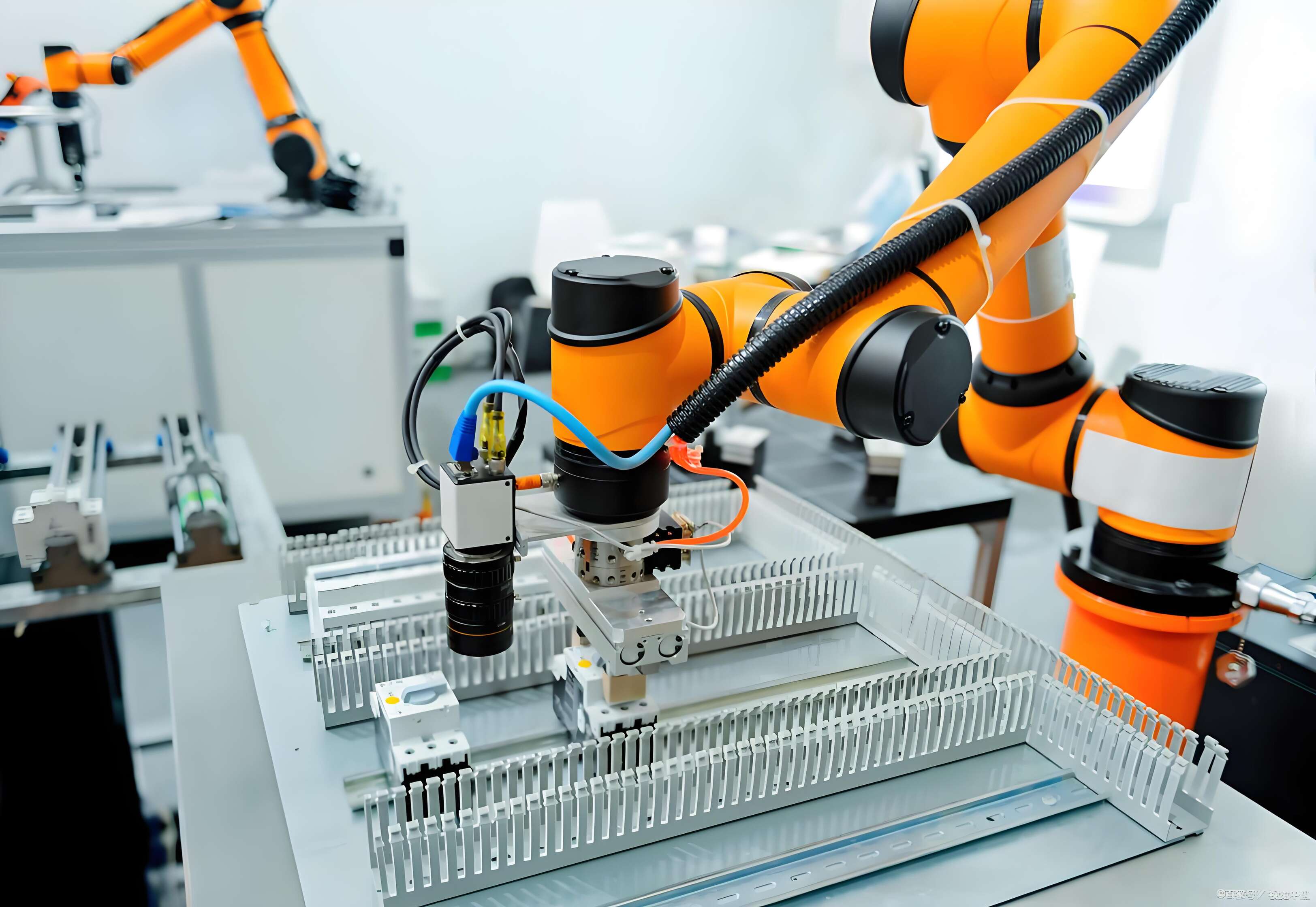 深圳市鸿翼能科技有限公司